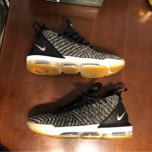 nike lebron 15 size 13